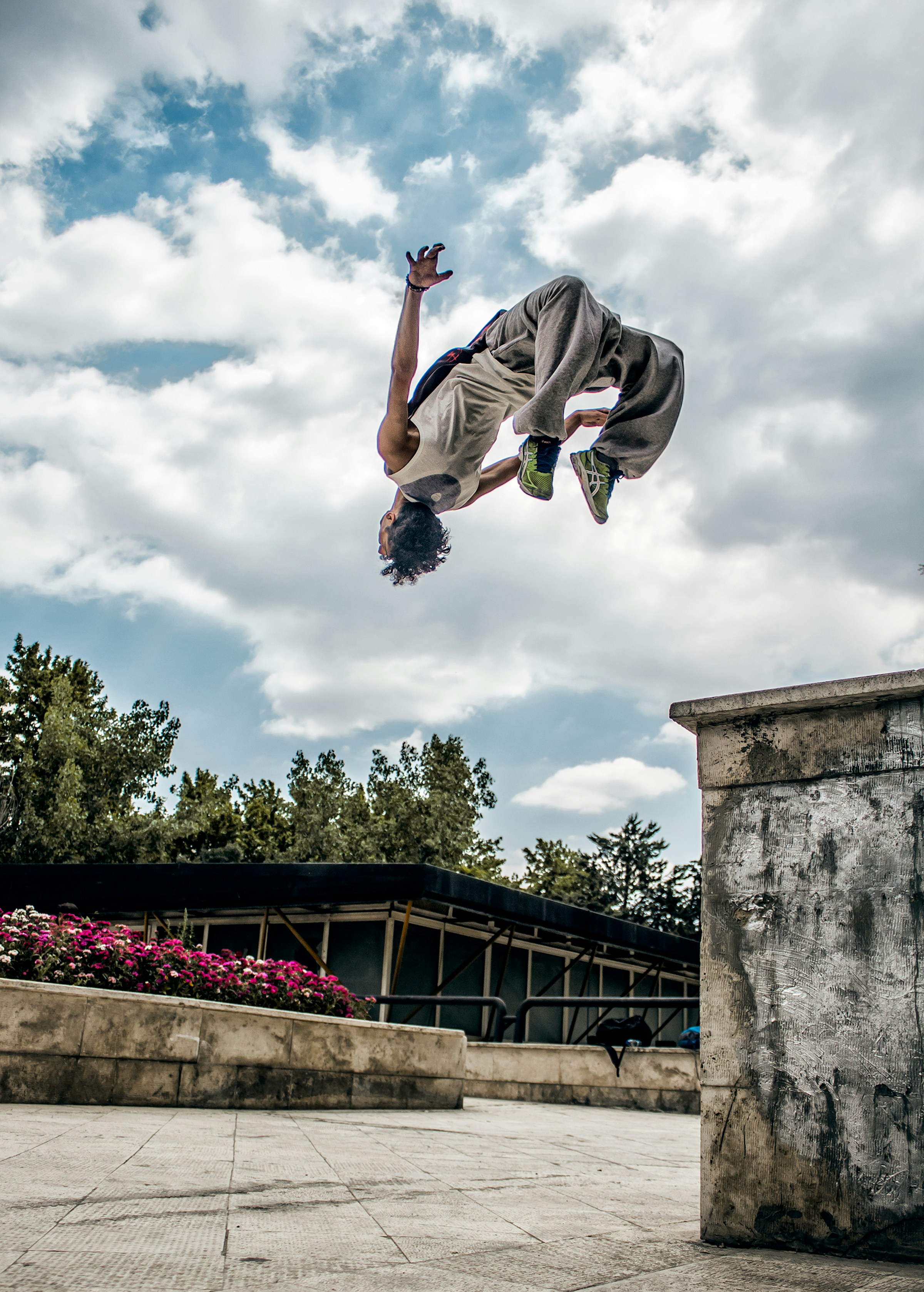 Parkour Techniken im urbanen Raum